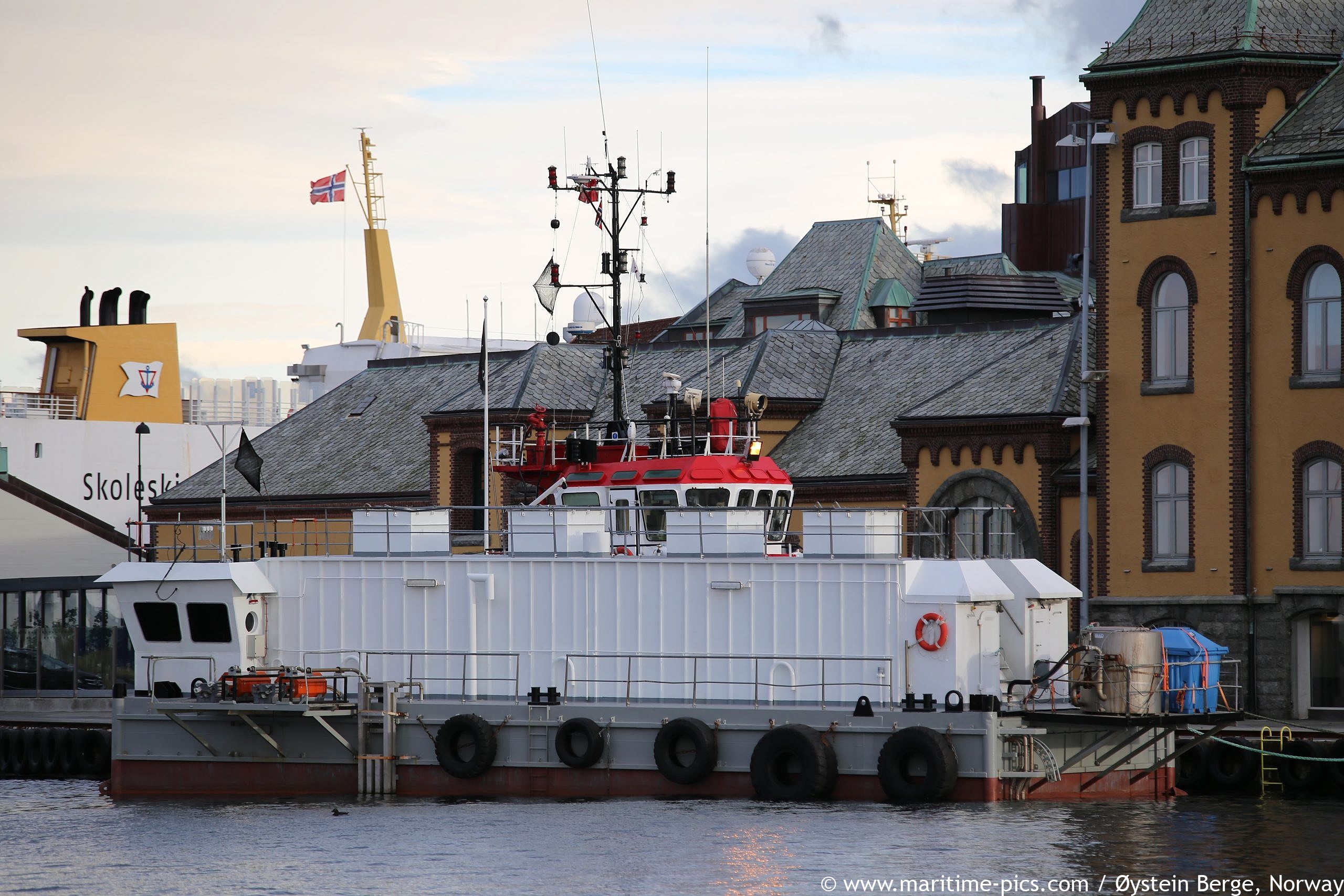 Egesund - Barge (2)
